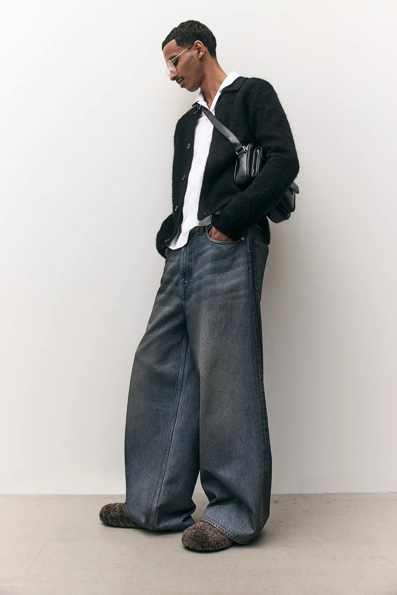 اتش اند ام قميص ريزورت بقصة عادية وأكمام طويلة