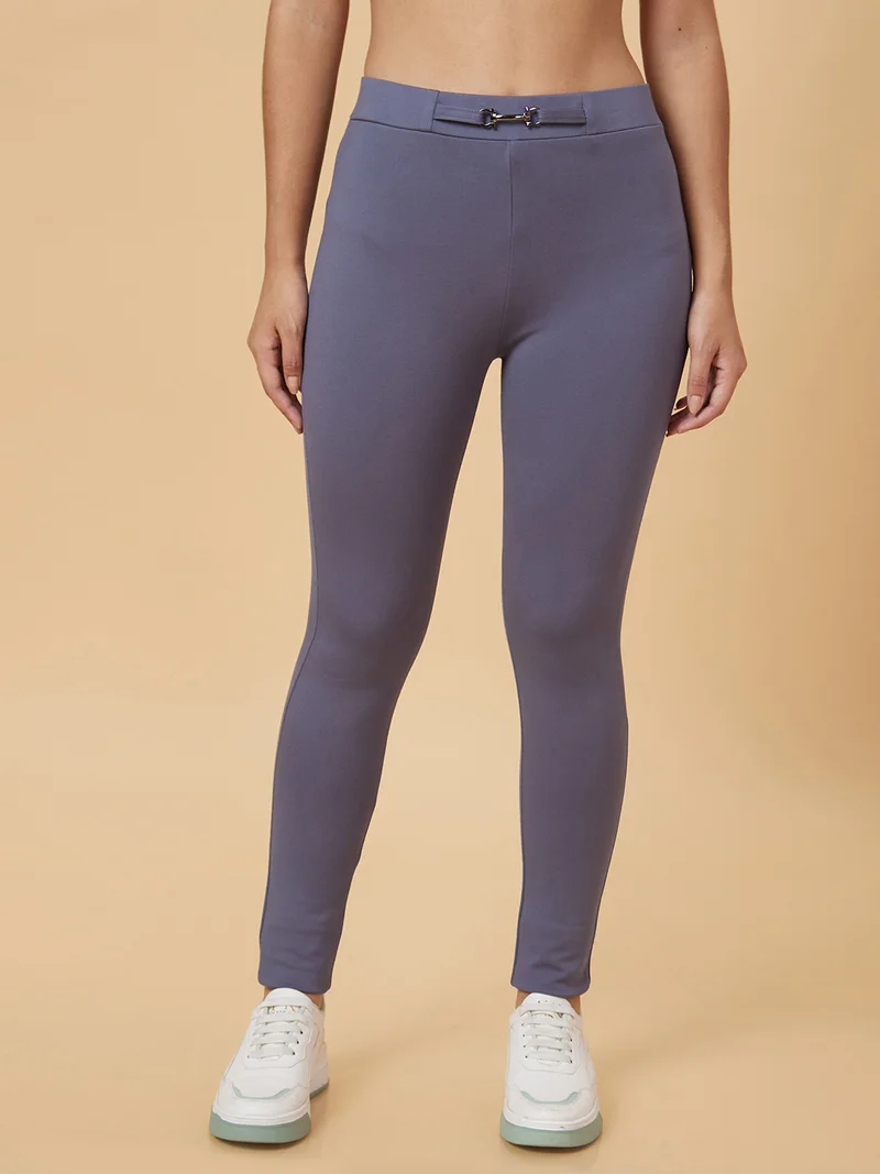 جلو باص بنطلون ضيق نسائي رمادي