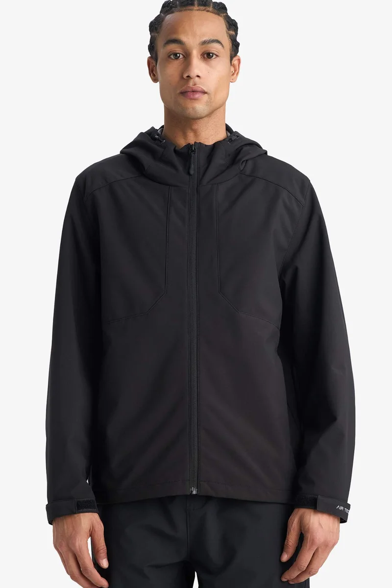 Regular Fit Hooded Windproof Waterproof Jacket