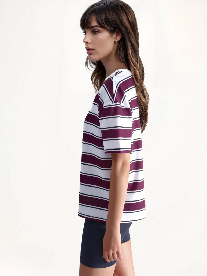 هيكاب Striped Crew Neck Oversized T-Shirt