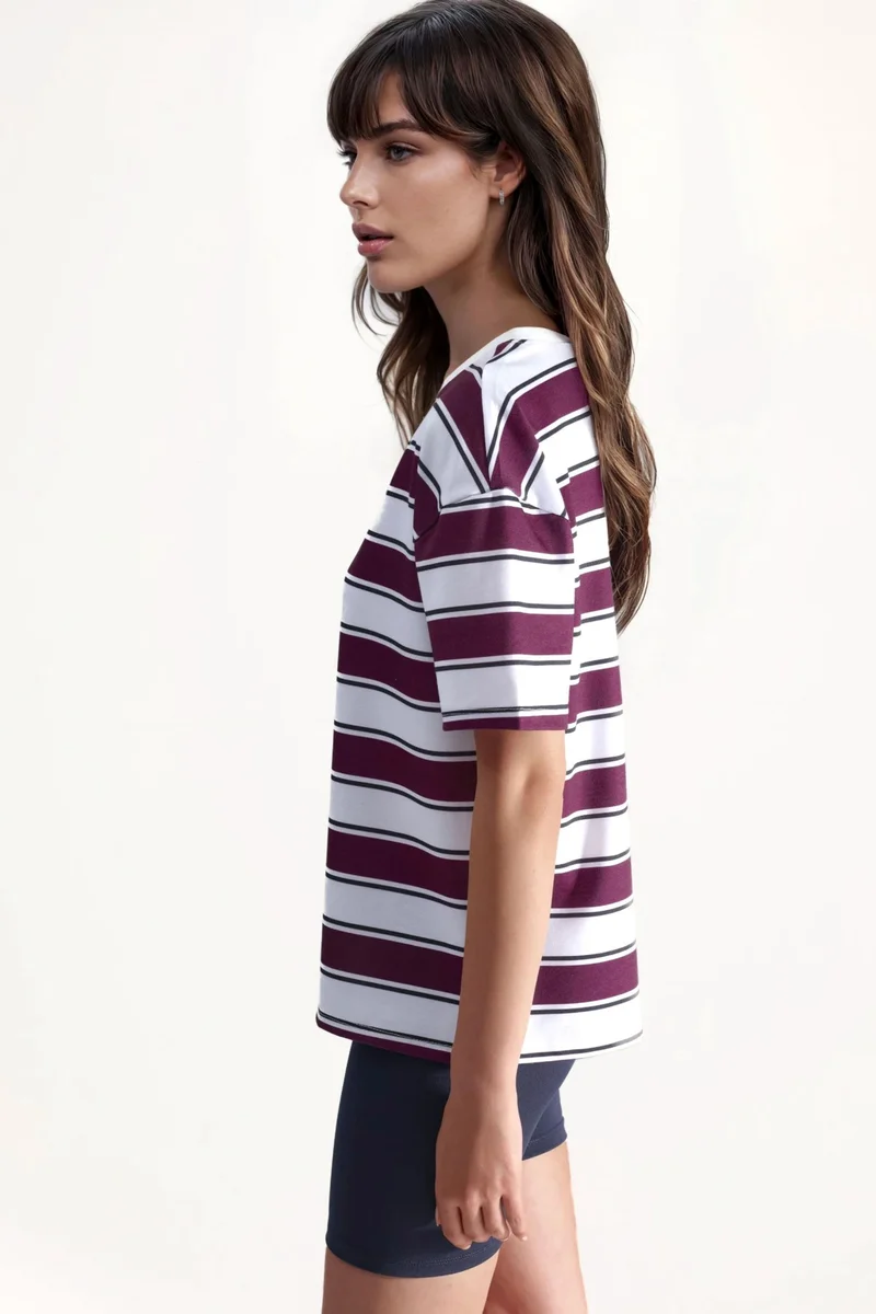 هيكاب Striped Crew Neck Oversized T-Shirt