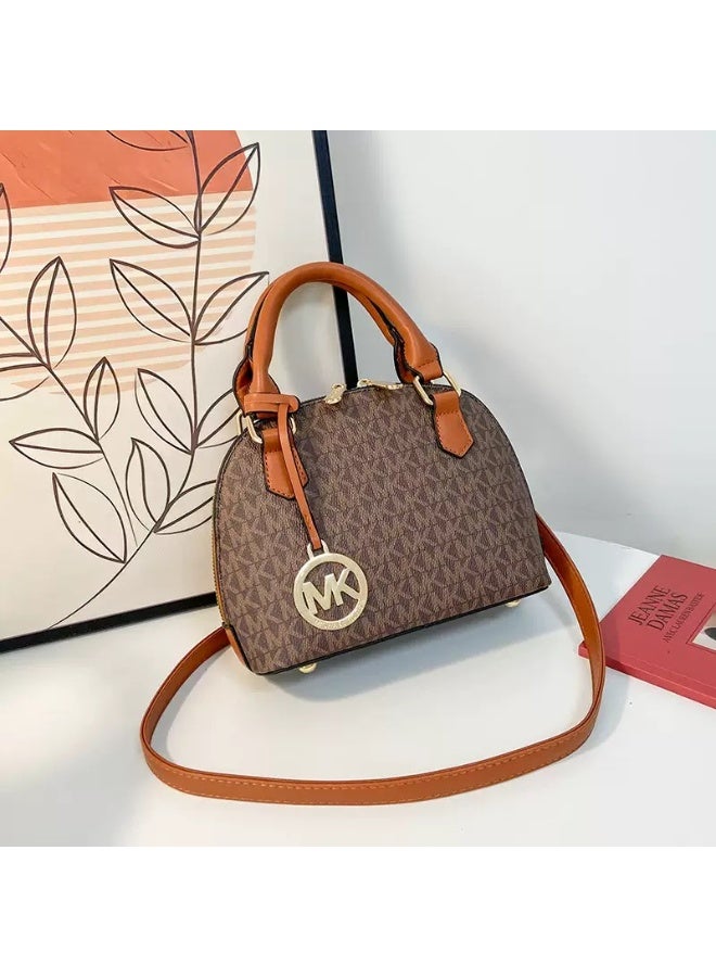 MK classic bag, can be converted into a crossbody bag, suitable for holding camera lenses. Classic themed design - Image 1