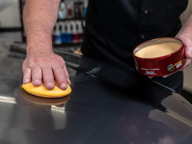 Meguiar's Cleaner Wax, Easy-to-Use Paste Wax that Removes Light Defects, Protects Single Stage Paint/Clear Coat, and Leaves a Glossy Shine in One Step, 11 Oz - Image 4