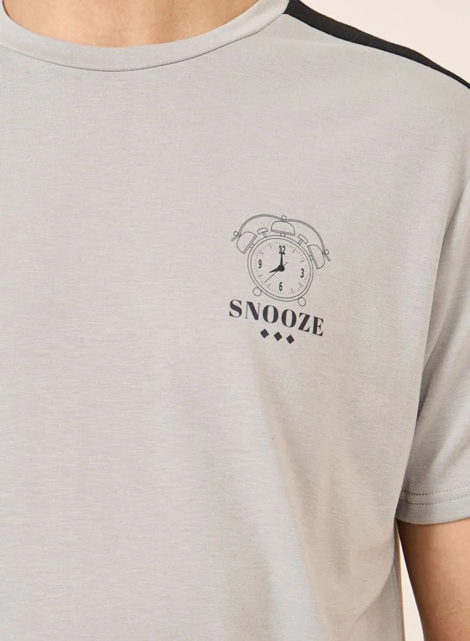 Styli  Tape Detail Minimal Print T-shirt and Short with Pocket Sets for Men | Best Price UAE