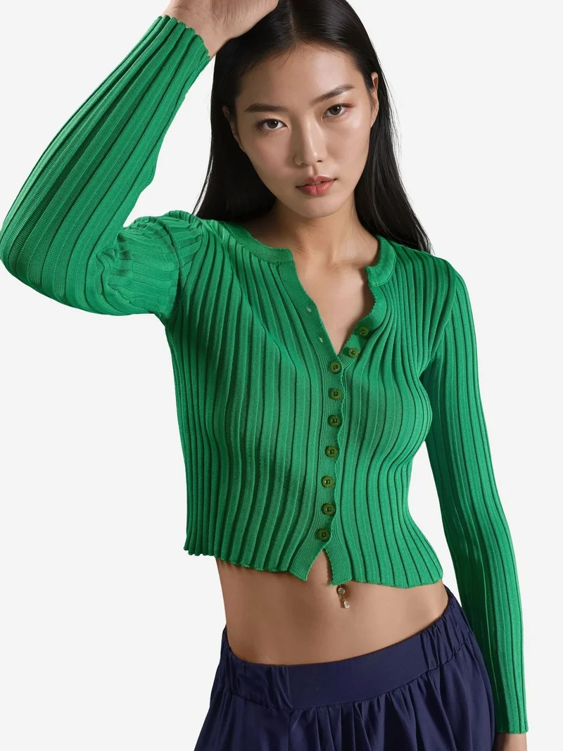 MY FASHION Fitted Ribbed Crop Sweater with Buttons