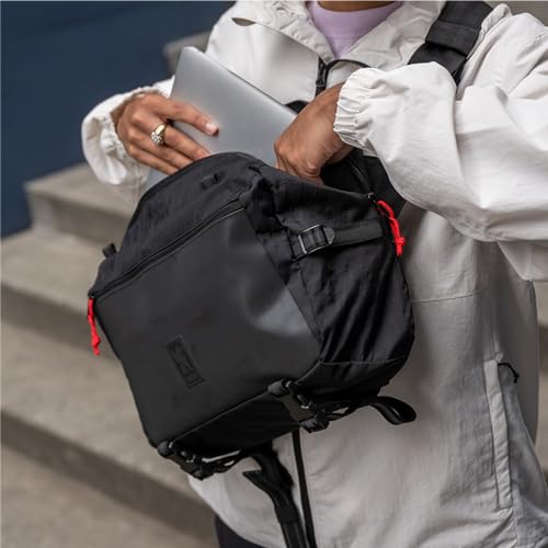 Chrome Industries Kadet Max Messenger Bag – Crossbody Sling for Men and Women w/Quick Release Buckle – 15L, Black XRF - Image 2
