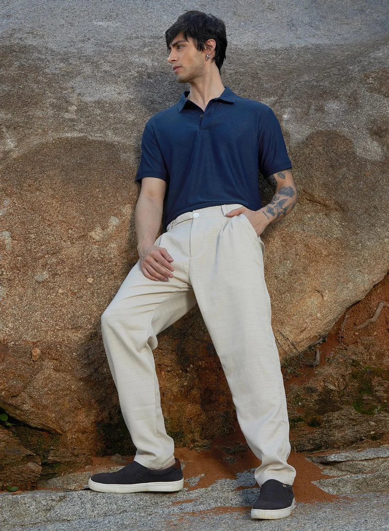 Campus Sutra Campus Sutra Men's Saltbox Beige Korean Tailored Trousers For Casual Wear | Regular Fit | Low-Rise | Button Closure | Trousers Crafted With Comfort Fit For Everyday Wear
