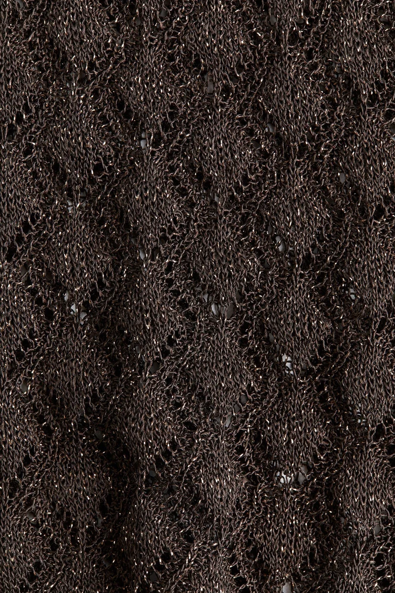 اتش اند ام فستان ماكسي مصنوع من نسيج محبوك بنمط مثقوب