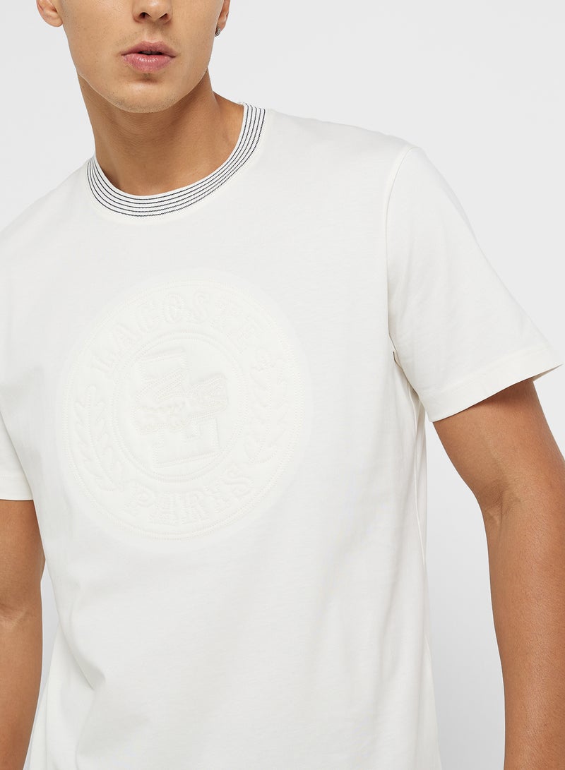 لاكوست تيشيرت برقبة دائرية وأكمام قصيرة - Image 3