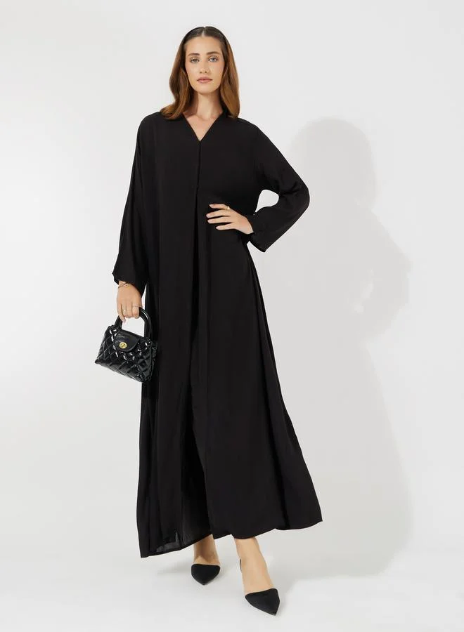 Styli Crinkle Textured V Neck Abaya