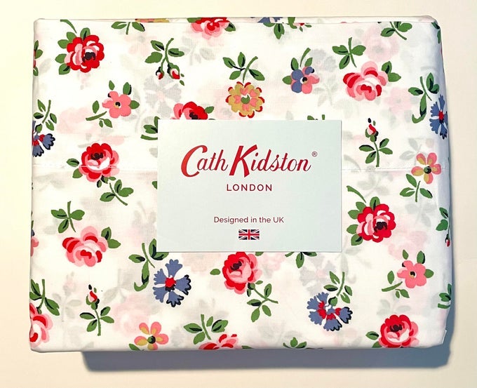 OF LONDON HOME LUXURY COLLECTION 4 PIECE 200TC ROSE FLORA SHEET SET 100 COTTON PERCALE CRISP COOL LIGHTWEIGHT BEDDING SMALL SPRIG KING US STANDARD WHITE