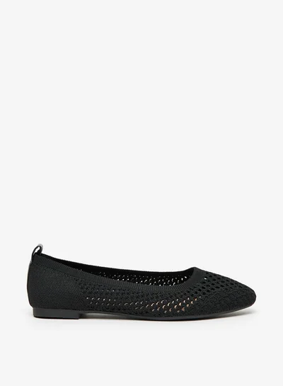 سيليست Women's Textured Slip-On Ballerina Shoes