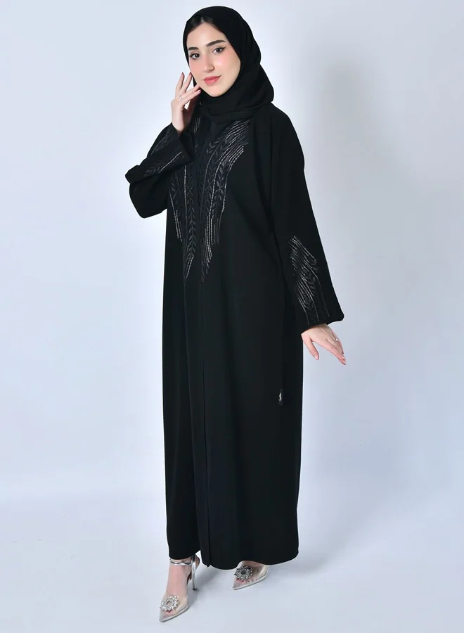 HAWRAA ABAYA Black wrap abaya with embroidery on both sides of the abaya and sleeves in black and dark grey