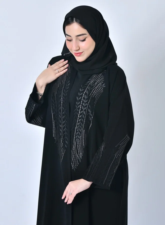 HAWRAA ABAYA Black wrap abaya with embroidery on both sides of the abaya and sleeves in black and dark grey