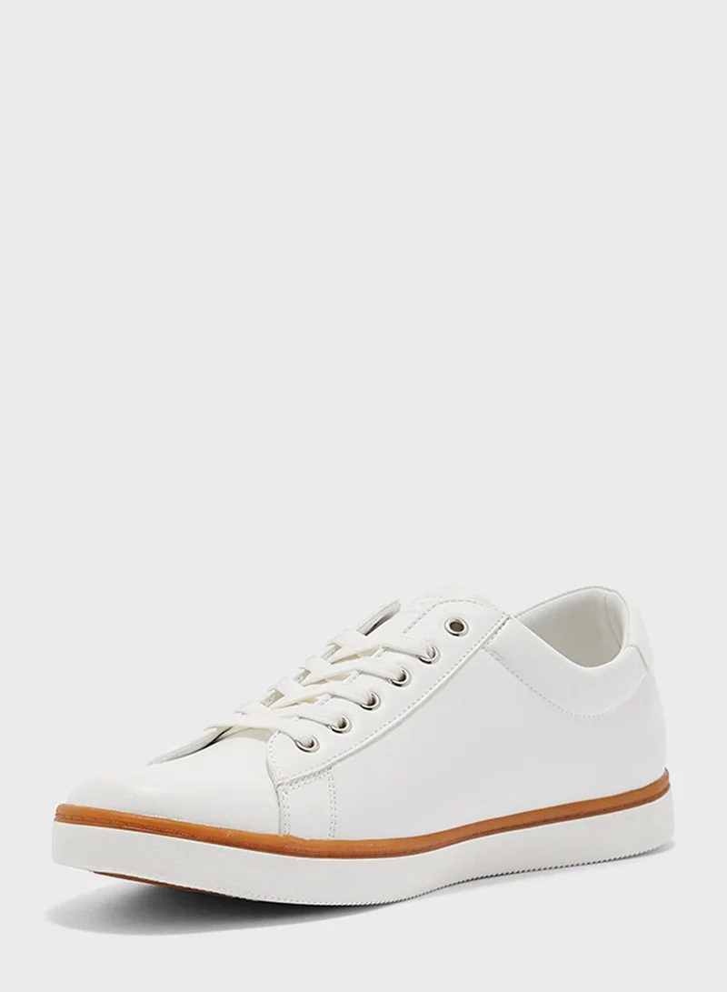 CCC Austin Reed Low Top Sneakers