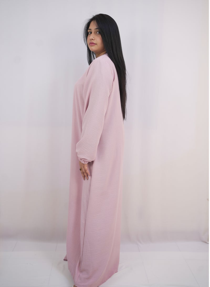 Al Batool Arabian Open Abaya of Stylish Cey Fabric with One-Button Closure - Image 4