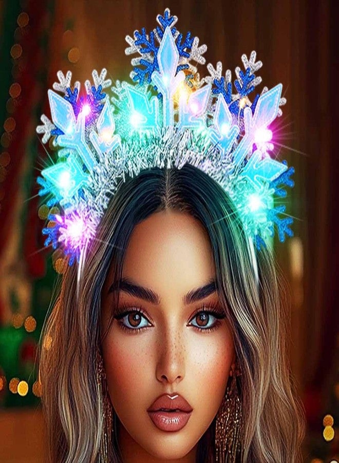 يان طوق رأس مضيء على شكل ندفة ثلجية من Yean، طوق شعر LED لامع لعيد الميلاد، إكسسوارات شعر لامعة للنساء (إضاءة ملونة، مقاس واحد) - Image 1
