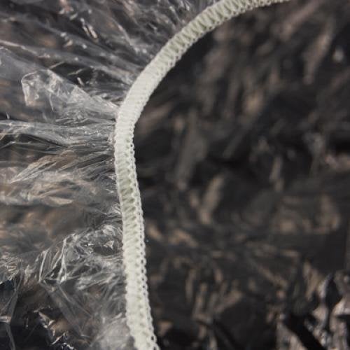 Wresty Disposable 100 Pcs Plastic Waterproof Clear Shower Caps Bath Shower Hair Caps For Women and Men - Image 3