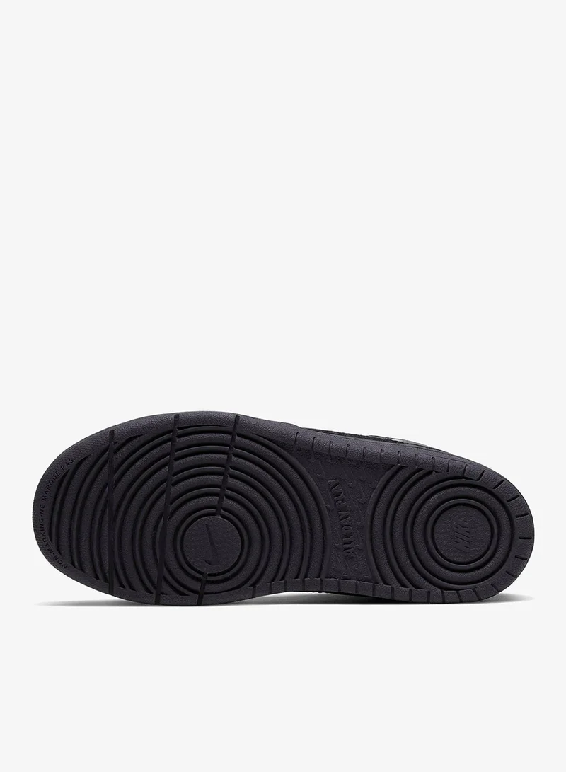 نايكي حذاء كورت بورو ميد 2 للاطفال الصغار