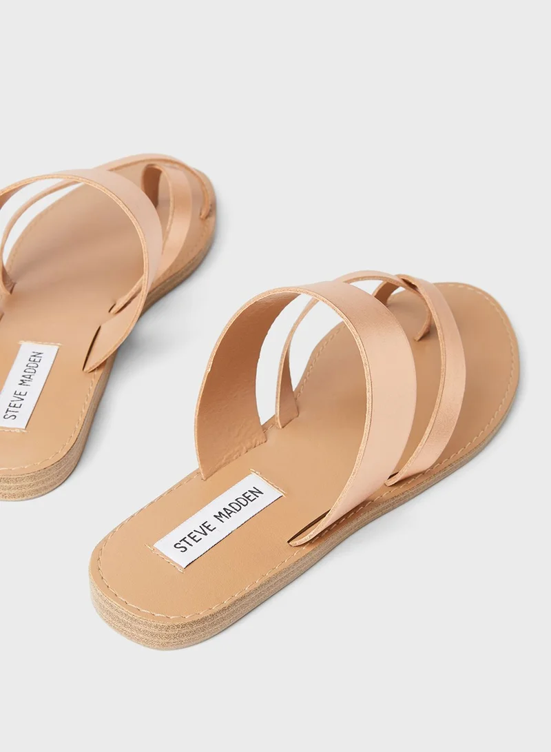 STEVE MADDEN Hazey Flat Sandals