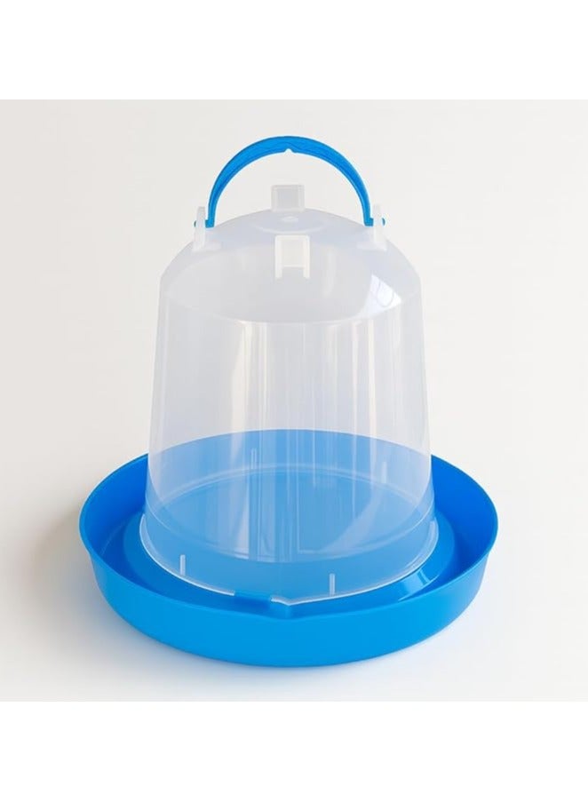 ماستر جولد سقاية طيور بلاستيك شفافة سعة 6 لتر مع قاعدة قوية | مناسبة للدجاج، البط، الحمام والطيور المنزلية | وعاء تغذية مع خزان ماء شفاف سهل التعبئة والتنظيف (أزرق, 6 لتر) - Image 1
