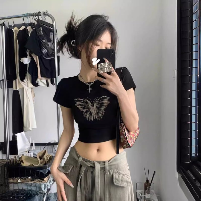 Women's Cropped T-Shirt with Animal Print - Image 1
