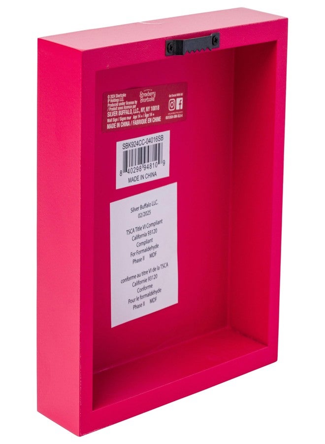 سيلفر بوفالو لوحة جدارية مربعة الشكل، عليها صورة كعكة الفراولة القصيرة من سيلفر بافالو، مكتوب عليها "القليل من الحب هو كل ما يتطلبه الأمر"، مقاس 6 بوصات × 6 بوصات × 1.5 بوصة - Image 2