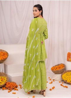 Women Green Cotton Kurta Set With Dupatta - pzsku/Z9013CC72EE412CE9AF88Z/45/1741189903/23f4cdfc-e64c-4b6e-a6a2-9f90fc025826