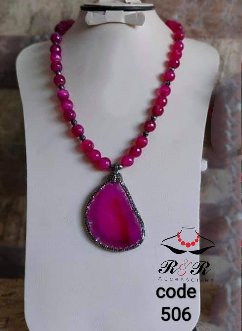 ار اند ار عقد نسائى من العقيق الطبيعى بقلاده من العقيق الطبيعى - Image 1