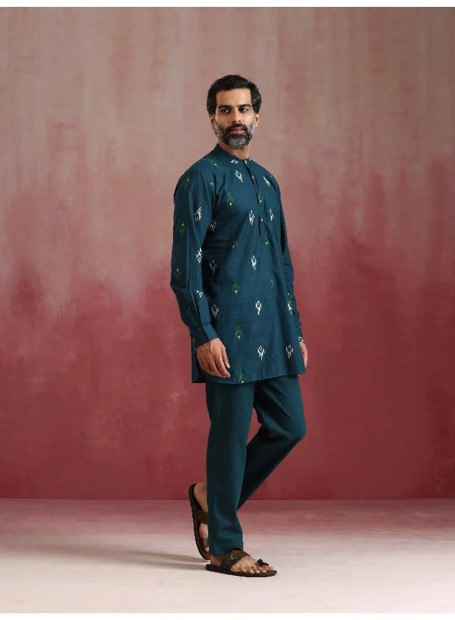 ترو برونز Men's Blue Ikat Print Mandarin Collar Kurta Co-ord set
