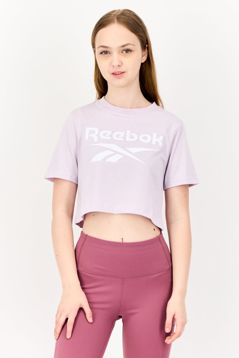 Reebok تي شيرت قصير الأكمام للنساء مناسب للرياضة في الهواء الطلق، ليلك - Image 1