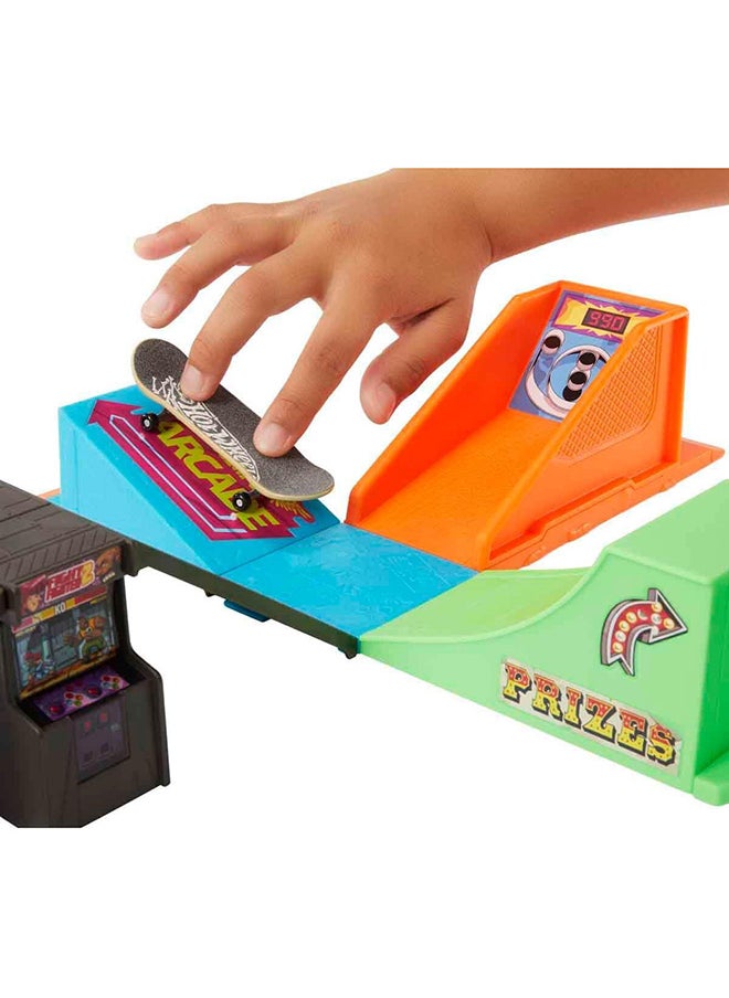 Hot Wheels مجموعة الزلاجات هوت ويلز سكيت دروب إن متنوعة  - Image 4