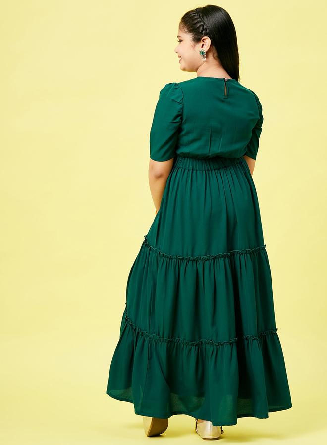 ستايلو بج فستان بطبعات فراشة وتفاصيل مقصوصة وطبقات - Image 5