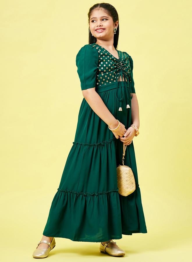 ستايلو بج فستان بطبعات فراشة وتفاصيل مقصوصة وطبقات - Image 2