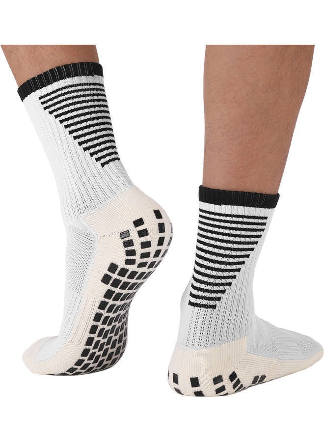NIBEMINENT 3-Pair Of Anti Slip Socks - Image 3