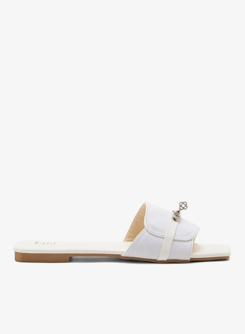 ايلا صندل مسطح بإبزيم