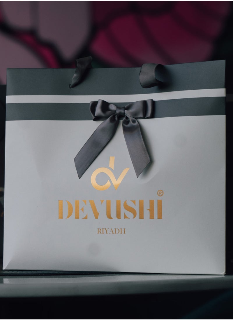 Devushi - Women wristwatch decorated with zircon stones and an attractive design - Image 1