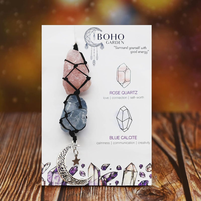 BOHO GARDEN تعويذة سيارة معلقة - كوارتز وردي، كالسيت أزرق - قمر معلق وإكسسوارات كريستالية علاجية، زينة مرآة الرؤية الخلفية - حب، اتصال، قيمة ذاتية، هدوء، تواصل، إبداع - Image 1