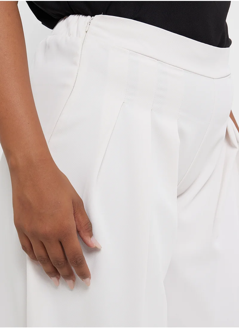 ايلا بلس High Waist Flared Pants