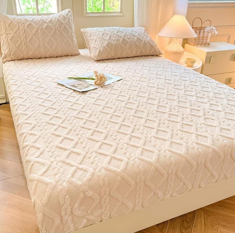 Off-White Faux Fur Jacquard Throw Blanket (120x200 cm) with 2 Pillowcases