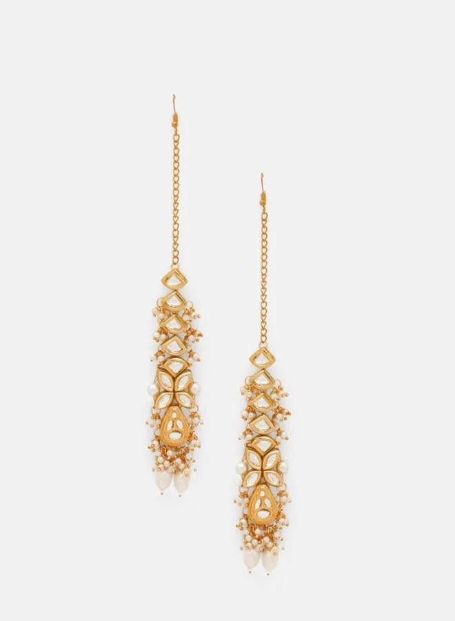 Priyaasi Brass Women Brass Maang Tika with pattern and secured with closure and styled in ideal for Western moments — perfect for fashion-forward occasions.