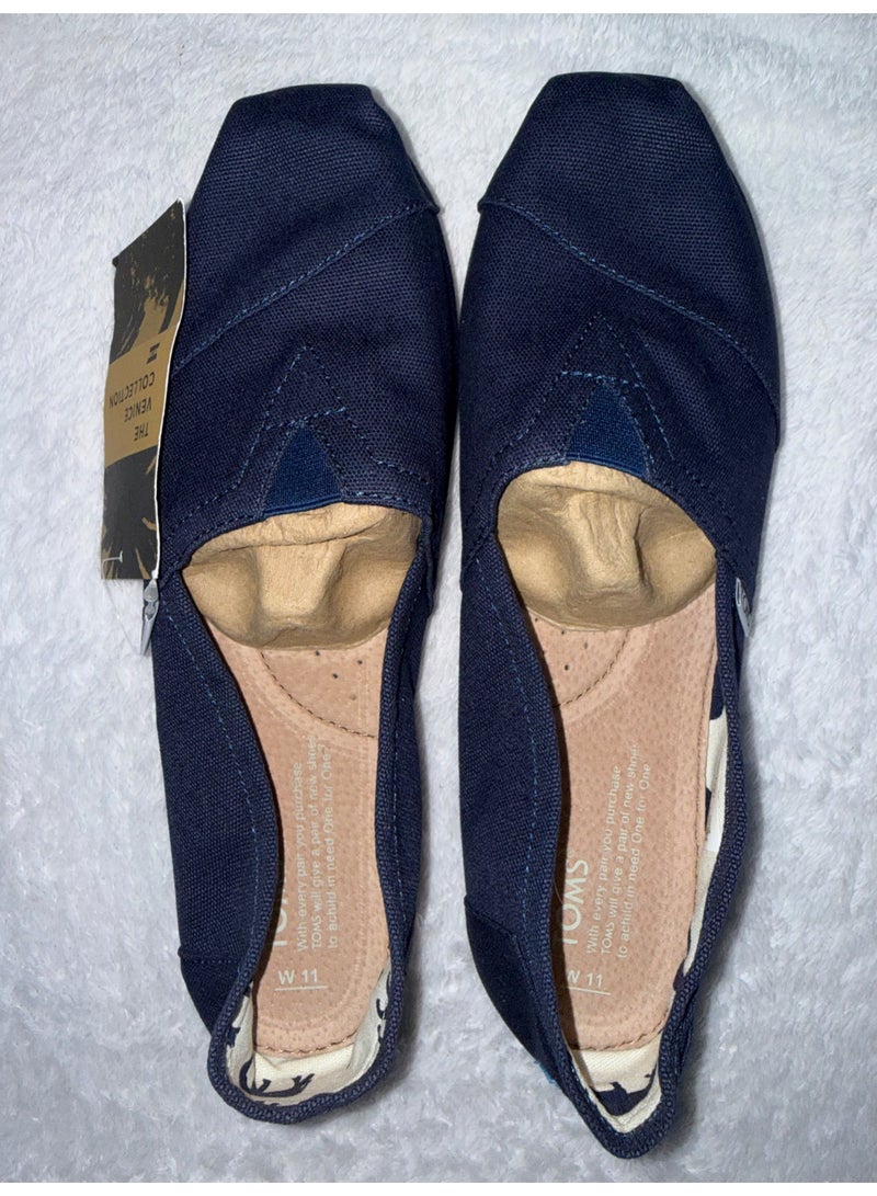 TOMS Classic Espadrille Shoes – Lightweight, Breathable & Stylish