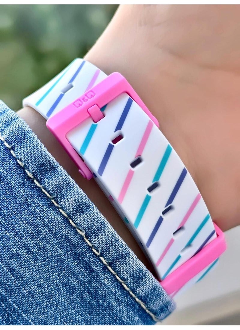 Q&Q Women's Waterproof Plastic Band Wristwatch  - Image 2