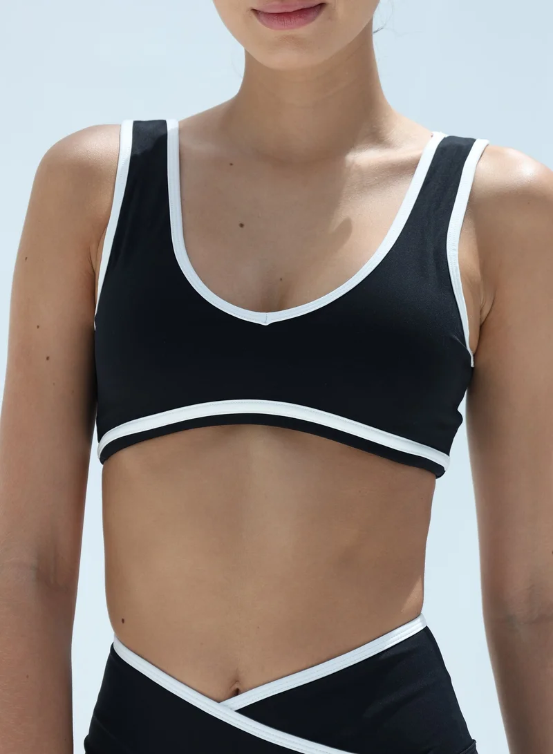 Contour Active Short