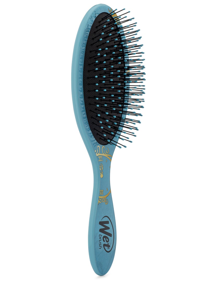 Wet brush Wet Brush Disney Princess Cinderella Original Detangler – Ultra-Soft IntelliFlex Bristles – Pain-Free Detangling for Wet & Dry Hair – Reduces Breakage & Tangles – Ideal for All Hair Types  - Image 4