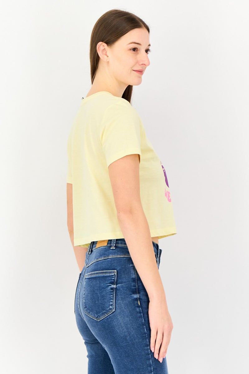 ONLY Women Crew Neck Short Sleeve Graphic Print Top, Yellow - Image 4