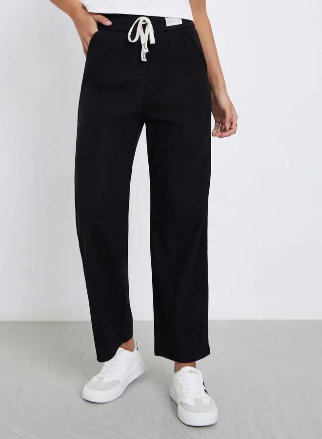 ستايلي بنطال كوردروي بقصة أرجل مستقيمة