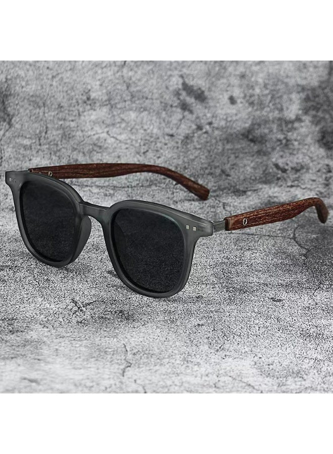 نظارات شمسية مستقطبة Aviator للرجال والنساء، نظارات شمسية للحماية من الأشعة فوق البنفسجية 400 مع إطار أرجل معدني وخشب PC، ظلال شمسية عصرية مضادة للوهج للقيادة وصيد الأسماك والسفر (رمادي شفاف) - Image 1