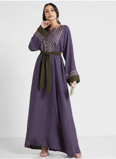 hayas closet Embroidered Belted Jalabiya