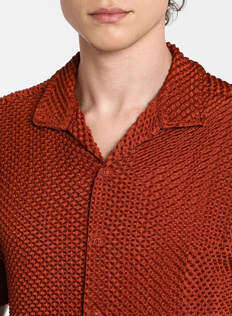 Campus Sutra Men's Terracotta Brown Puffy-Textured Shirt